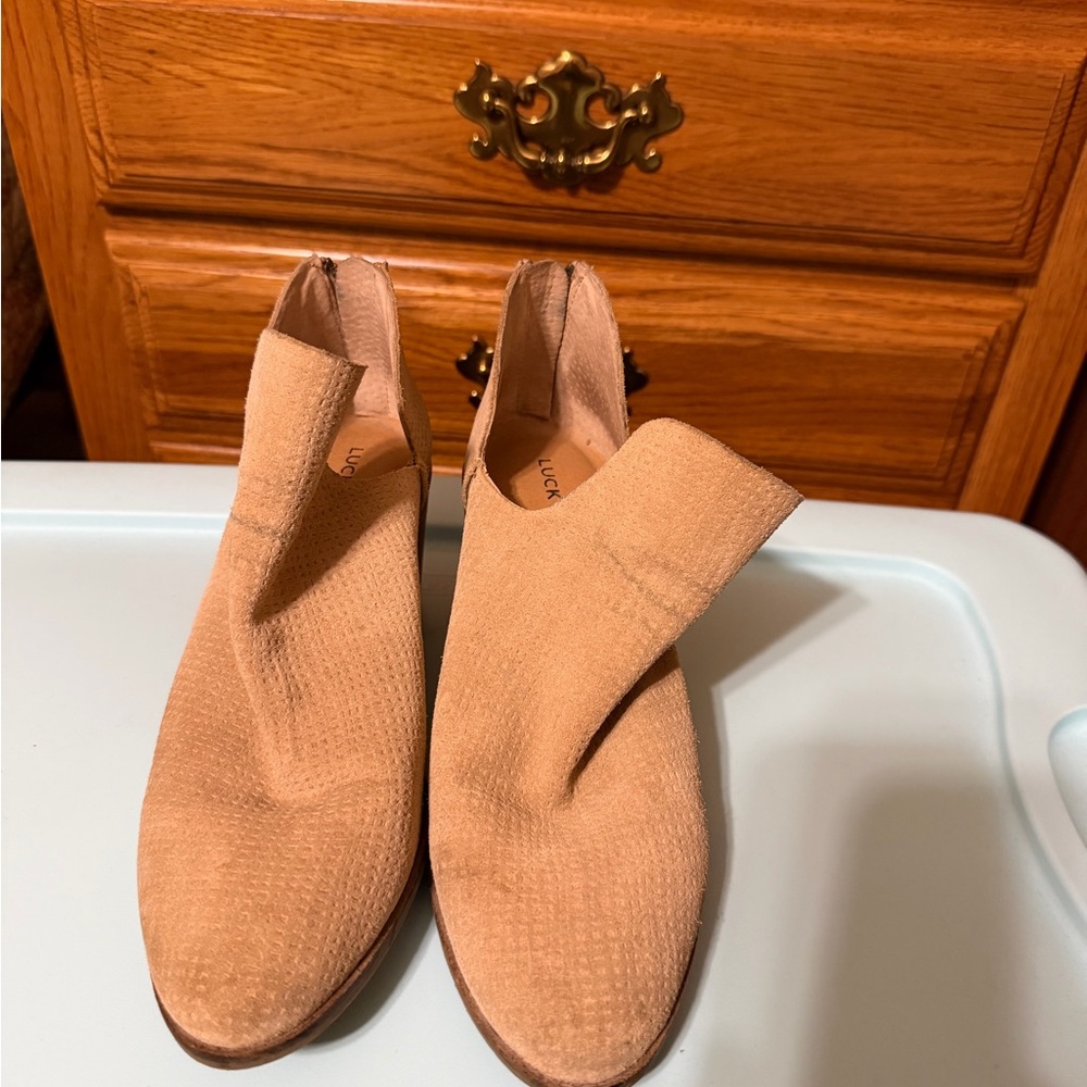 Lucky Brand Tan Ankle Booties